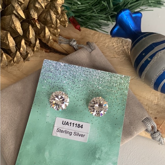 Large solitaire earrings - Picture 2 of 2